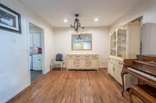 10042 Edgecove Dr, Dallas, TX 75238 - Photo 4