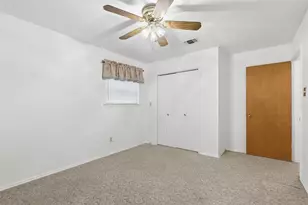 214 Jill Ann Dr, Burleson, TX 76028 - Photo 20