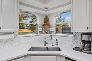 112 Saddle Hills Rd, Burleson, TX 76028 - Photo 16