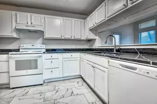 807 Wind Brooke Dr, Arlington, TX 76001 - Photo 8