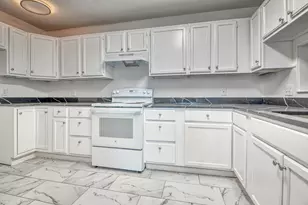 807 Wind Brooke Dr, Arlington, TX 76001 - Photo 10
