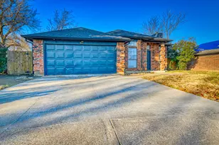 807 Wind Brooke Dr, Arlington, TX 76001 - Photo 26