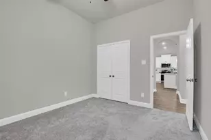 347 Saltmeadow Ln, Red Oak, TX 75154 - Photo 6