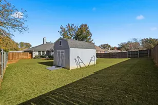 3200 Peakview Dr, Corinth, TX 76210 - Photo 36