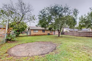 3842 Commonwealth Dr, Garland, TX 75043 - Photo 36