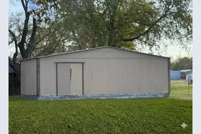 1126 Alvarado Street, Cleburne, TX 76031 - Photo 6