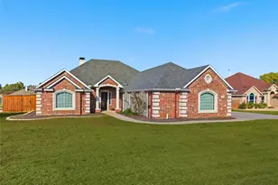 120 Palomino Ct, Shady Shores, TX 76208 - Photo 1