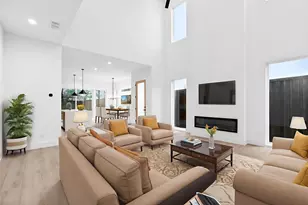 2812 Guymon St, Dallas, TX 75212 - Photo 2