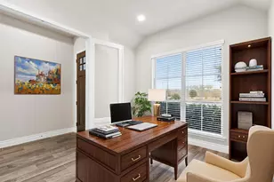 8541 White River Trl, McKinney, TX 75071 - Photo 2