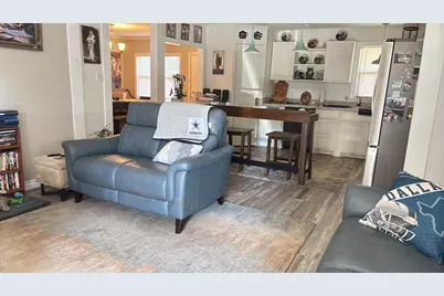 528 NW King Street, Burleson, TX 76028 - Photo 2