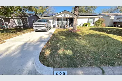 528 NW King Street, Burleson, TX 76028 - Photo 1