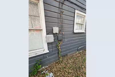 3705 S Littlejohn Avenue, Fort Worth, TX 76105 - Photo 8