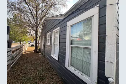 3705 S Littlejohn Avenue, Fort Worth, TX 76105 - Photo 12