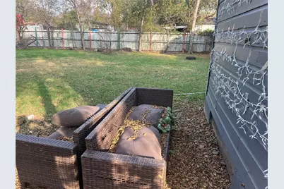 3705 S Littlejohn Avenue, Fort Worth, TX 76105 - Photo 4