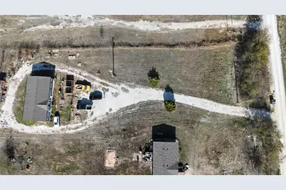 596 Hcr 1350 W, Hillsboro, TX 76645 - Photo 4