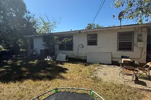 4305 Carmel Ave, Fort Worth, TX 76119 - Photo 10