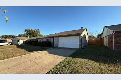 5620 Pearce Street, The Colony, TX 75056 - Photo 2