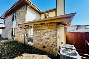 3 Cedar Ln, Bedford, TX 76021 - Photo 2