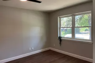 741 14th St, Grand Prairie, TX 75050 - Photo 14