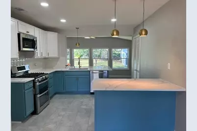 741 14th Street, Grand Prairie, TX 75050 - Photo 6