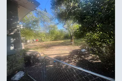 1722 Proctor Drive, Grand Prairie, TX 75051 - Photo 6