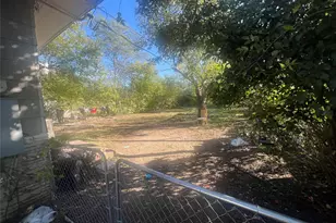 1722 Proctor Dr, Grand Prairie, TX 75051 - Photo 6