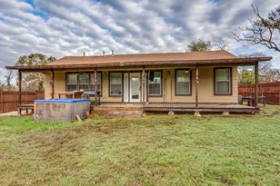 2748 Timberline Dr, Fort Worth, TX 76119 - Photo 20