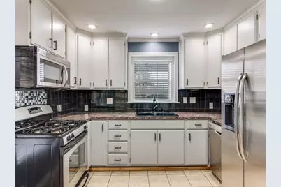 2748 Timberline Drive, Fort Worth, TX 76119 - Photo 10