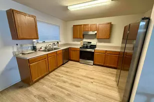 2817 Maegen Cir, Fort Worth, TX 76112 - Photo 6