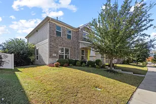 1420 Bull St, Aubrey, TX 76227 - Photo 4