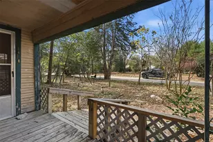 409 N Henry St, Lindale, TX 75771 - Photo 4