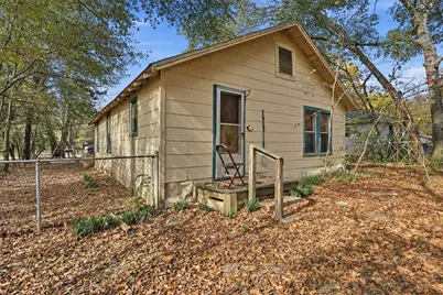 409 N Henry Street, Lindale, TX 75771 - Photo 16