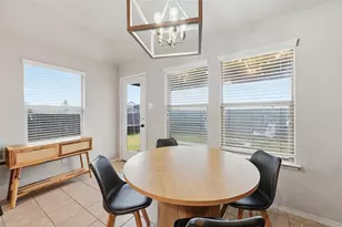 10329 Kingspoint Blvd, Fort Worth, TX 76140 - Photo 8