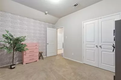 10329 Kingspoint Boulevard, Fort Worth, TX 76140 - Photo 16