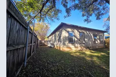 605 Orange Street, Arlington, TX 76012 - Photo 16