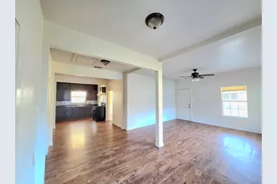 605 Orange Street, Arlington, TX 76012 - Photo 4
