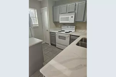 66 Abbey Road, Euless, TX 76039 - Photo 2