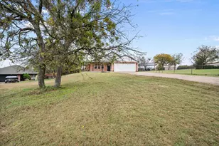 1103 Laramie Ct, Granbury, TX 76048 - Photo 26