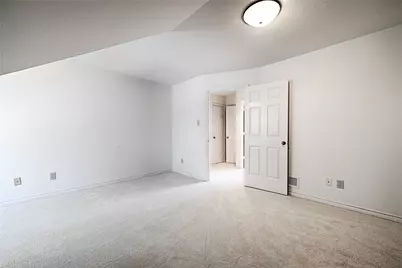 1625 Travis Circle S, Irving, TX 75038 - Photo 28