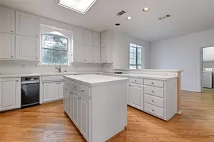 1625 Travis Circle S, Irving, TX 75038 - Photo 10