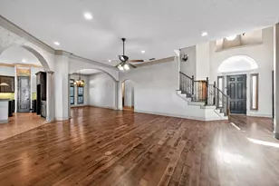 845 Thomas Crossing Dr, Fort Worth, TX 76028 - Photo 16