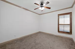 845 Thomas Crossing Dr, Fort Worth, TX 76028 - Photo 10