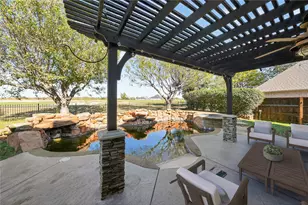 845 Thomas Crossing Dr, Fort Worth, TX 76028 - Photo 8