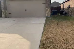 968 Glover Dr, Aubrey, TX 76227 - Photo 2