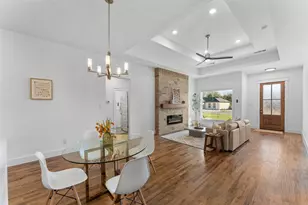 607 E Wood Dell Dr, Glenn Heights, TX 75154 - Photo 10