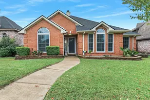 2136 Walden Pl, Mesquite, TX 75181 - Photo 2