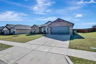 4808 Avion Dr, Sanger, TX 76266 - Photo 4