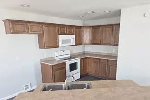 1549 S Commercial St, Aransas Pass, TX 78336 - Photo 4