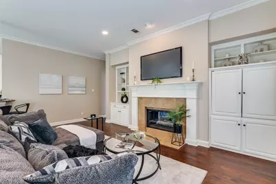 1113 Creekwood Drive, Garland, TX 75044 - Photo 8