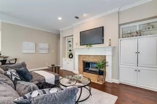 1113 Creekwood Dr, Garland, TX 75044 - Photo 8